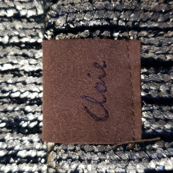 Gold/Black Pom Pom Winter Hat - Picture 2 of 8